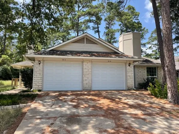 3 bed, 2.0 bath, $1,625, 110 N Kanaio Dr #B, Bastrop, TX 78602