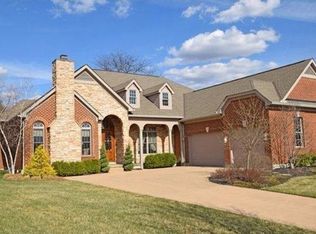 454 Ivy Trails Dr, Cincinnati, OH 45244