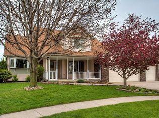 1275 Bentwood Ct, Altoona, IA 50009