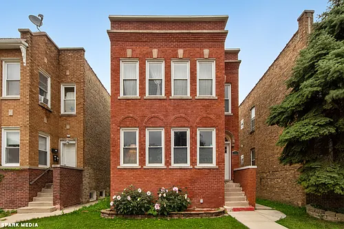 1621 N McVicker Ave #1 Photo 1