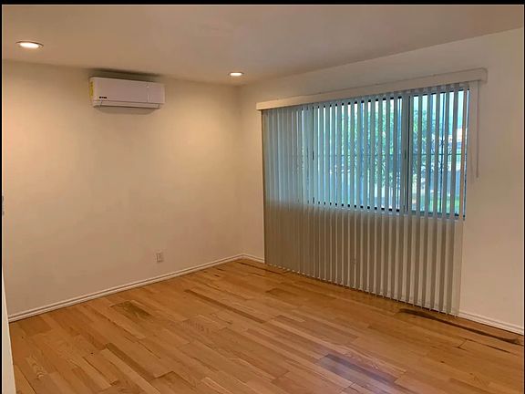 5th image of 2354 Bryce Rd