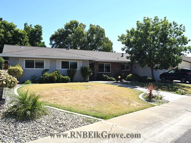 9006 El Patio Ct — Photo 1