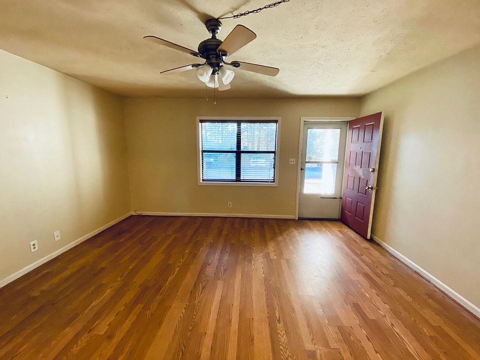 Living room 3_12152021