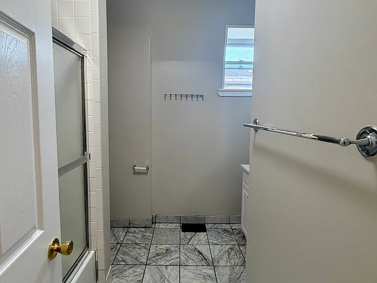 4066 Irving St #H — Photo 21