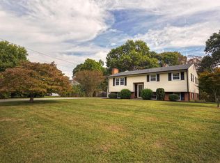 394 Lakeridge Cir, Troutville, VA 24175