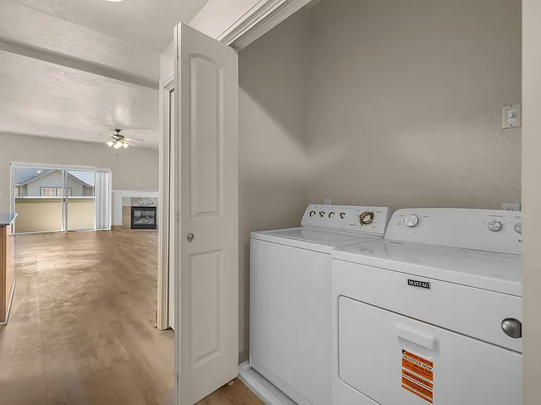 1684 W Fox Hollow Ln #H2 — Photo 16