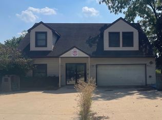 1203 Lisle Pl, Lisle, IL 60532