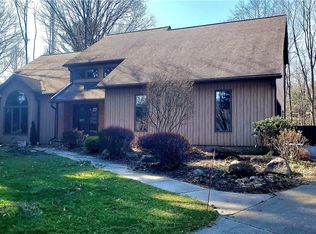 780 Lord Rd, Fairview, PA 16415