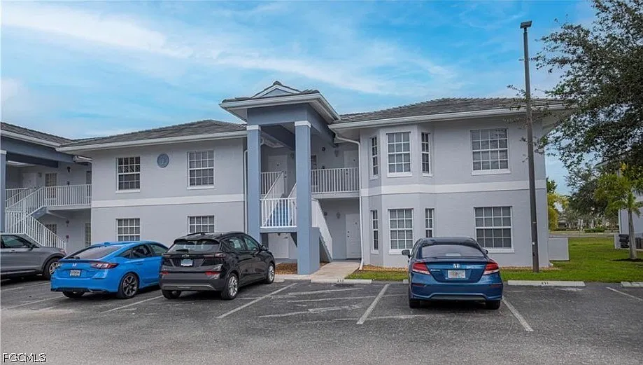 8513 Bernwood Cove Loop #212