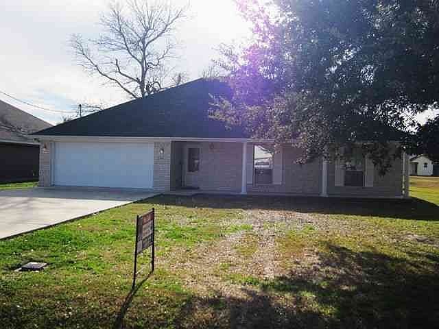 1st image of 407 N 4th St