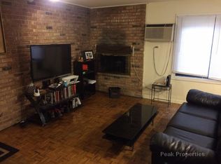 858 W Lill Ave APT 2, Chicago, IL 60614