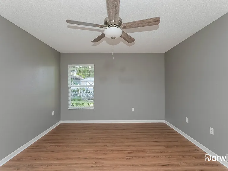 8110 Westmont Ave — Photo 13