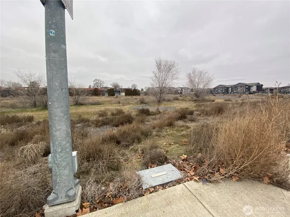 74 X N Central Drive, Moses Lake, WA 98837