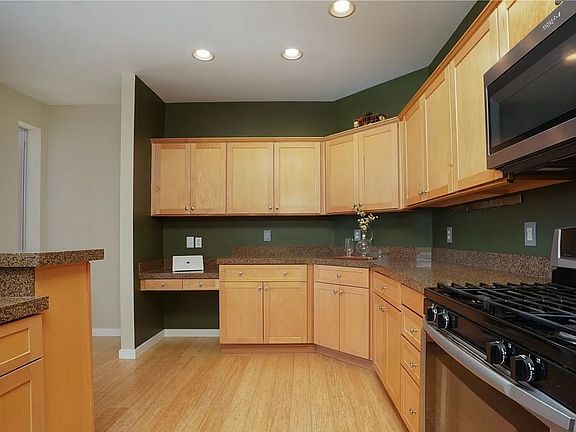 5th image of 2357 Yakima Ct