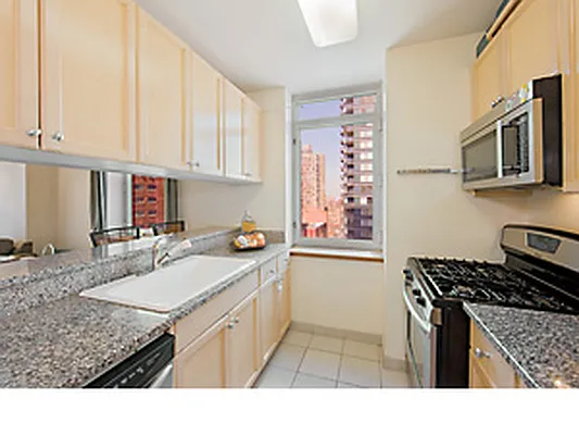 Rented by Corcoran | media 2