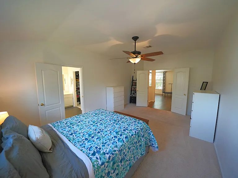 136 Earhart Ln — Photo 35