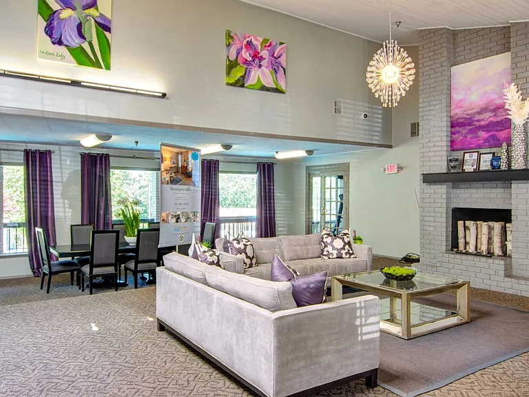 Barrington Hills Apartments — Photo 19