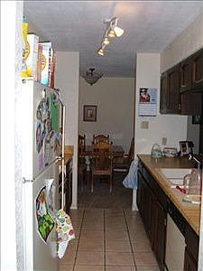 4th image of 1301 Hall Dr