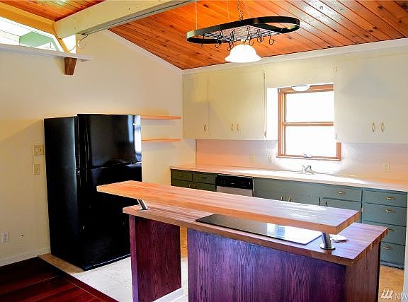 5th image of 2327 Westwind Dr NW