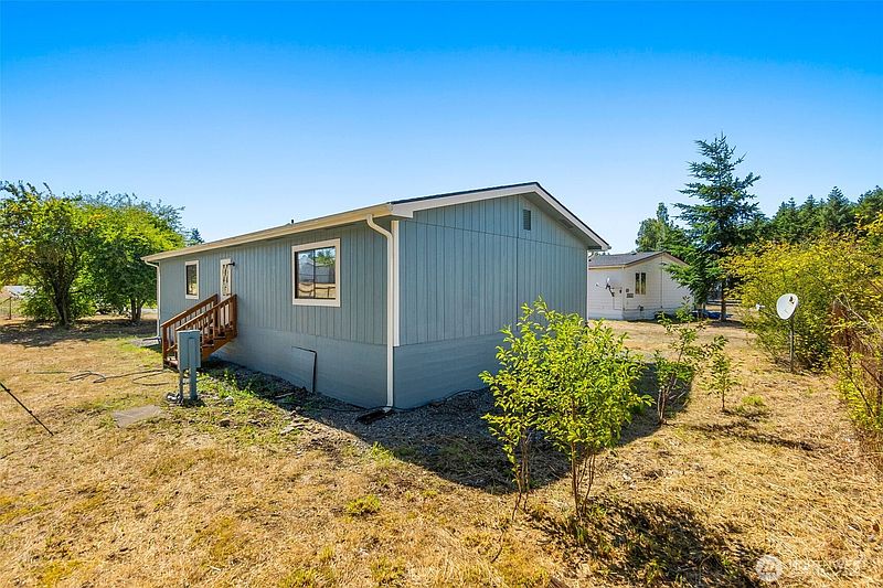 3rd image of 7140 191st Avenue SW #26
