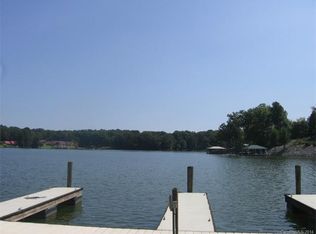 3675 W Bay Dr #17, Sherrills Ford, NC 28673