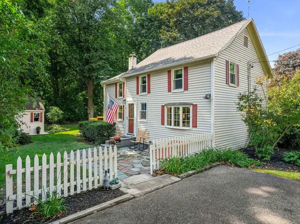 11 Downs Avenue, Greenland, NH 03840