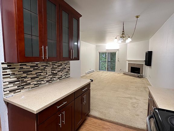 3rd image of 14537 NE 40th St APT H304
