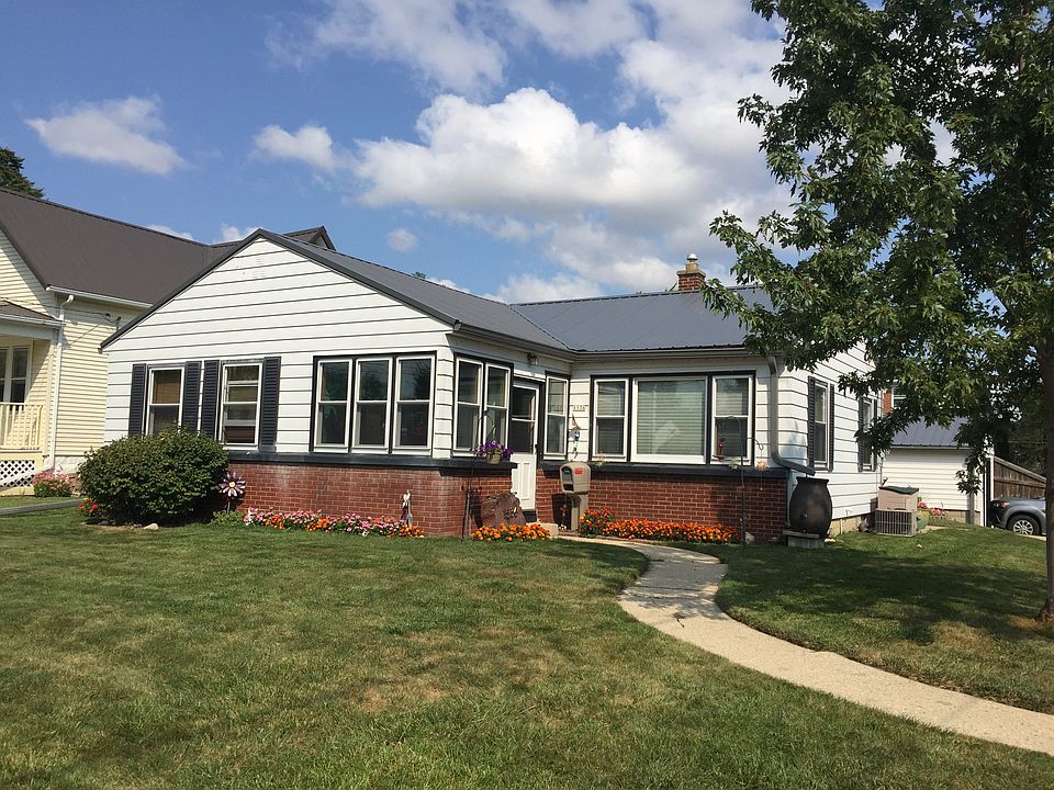 1st image of 1536 E Warnimont Ave