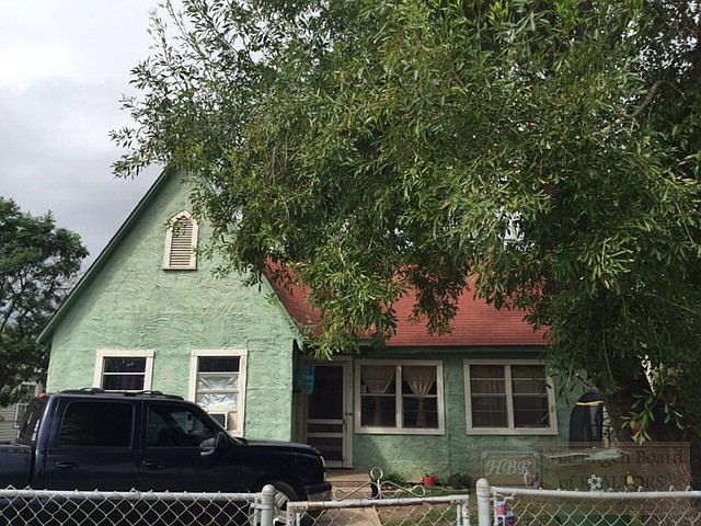 1st image of 667 N Travis St