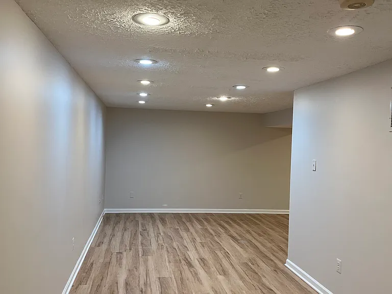 6333 Falling Brook Dr — Photo 18