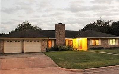 1st image of 881 High Oaks Dr