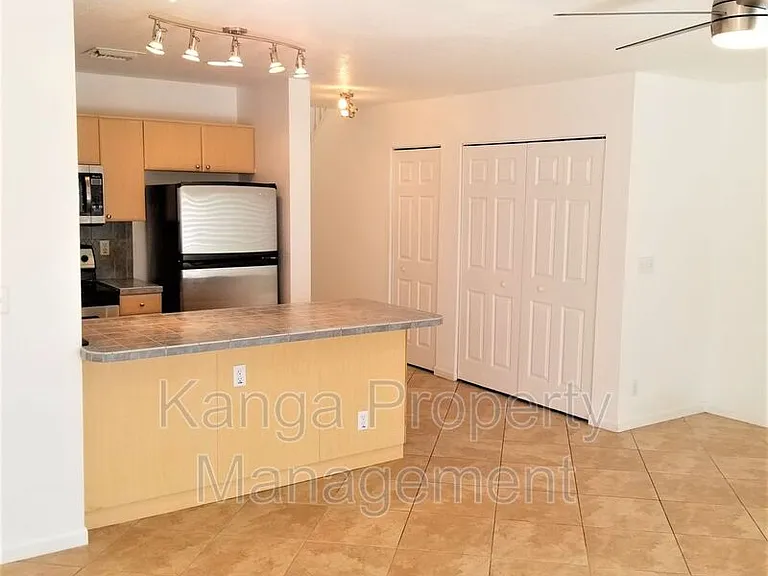 3221 SW 15th Ave — Photo 6