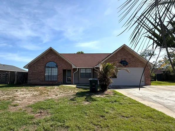 911 Black Willow Dr, Hinesville, GA 31313