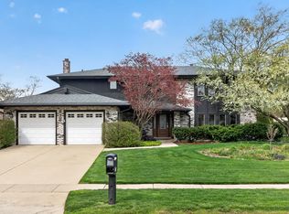 236 Saugus Ln, Schaumburg, IL 60173