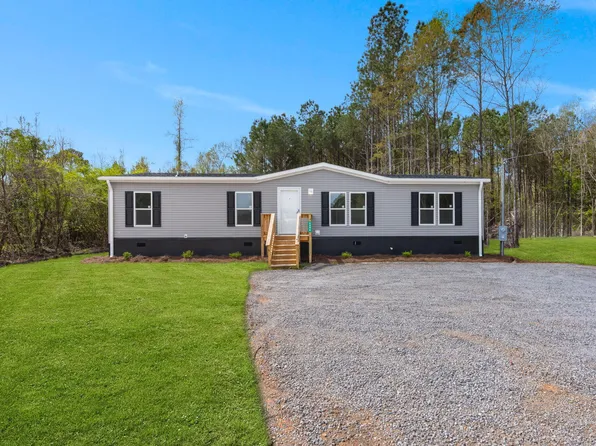8996 Old State Rd, Holly Hill, SC 29059