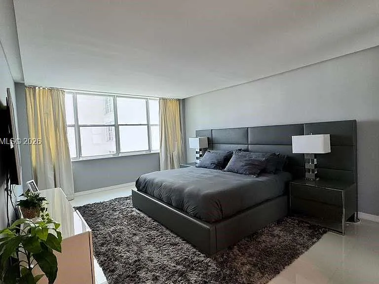 5750 Collins Ave #7A — Photo 32