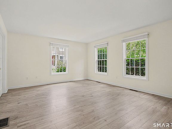 4th image of 56 Portland Avenue #9