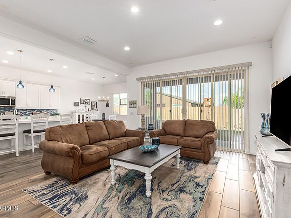 5th image of 32543 N WOODSIDE Drive