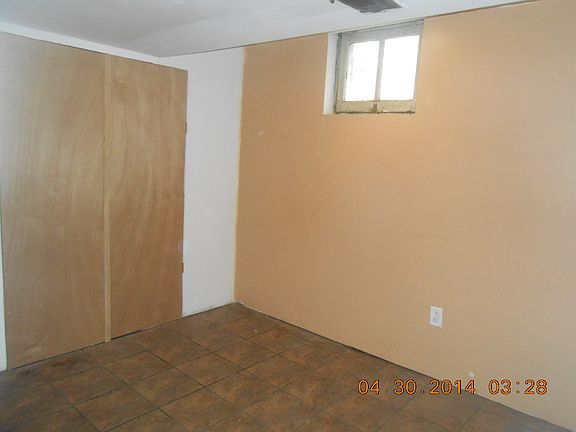 4th image of 12516 Maple Ave