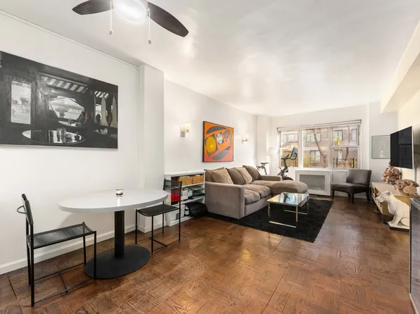 310 East 49th Street image 1 of 4