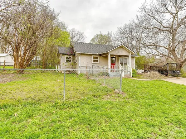 102 S Bois D Arc St, Grandview, TX 76050