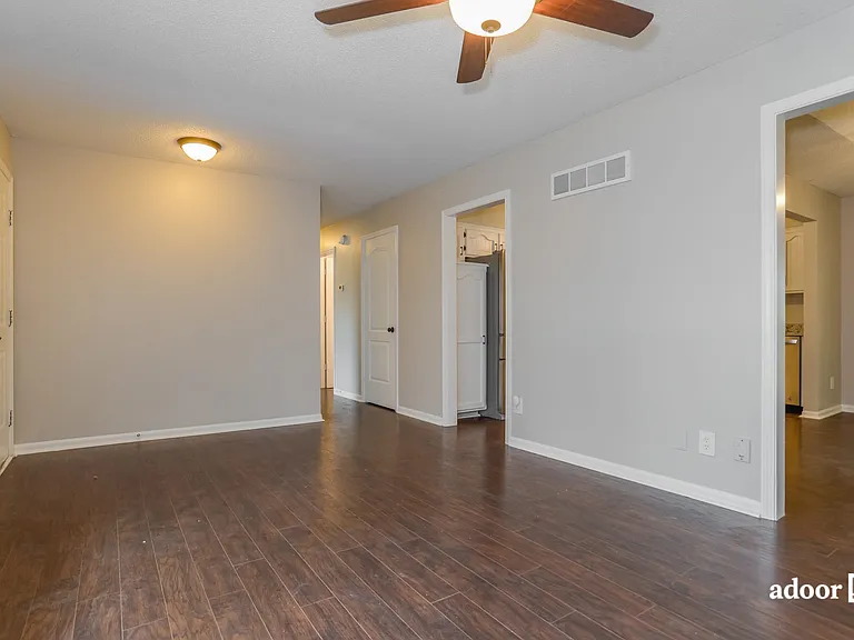 10447 N Cherry Dr — Photo 5