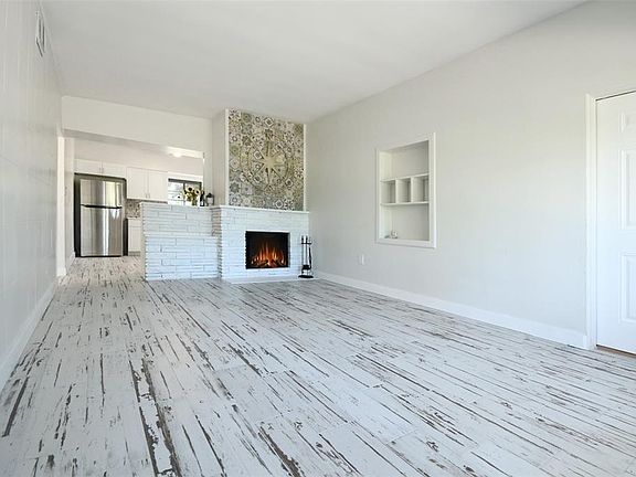 5th image of 336 Bunker Pl