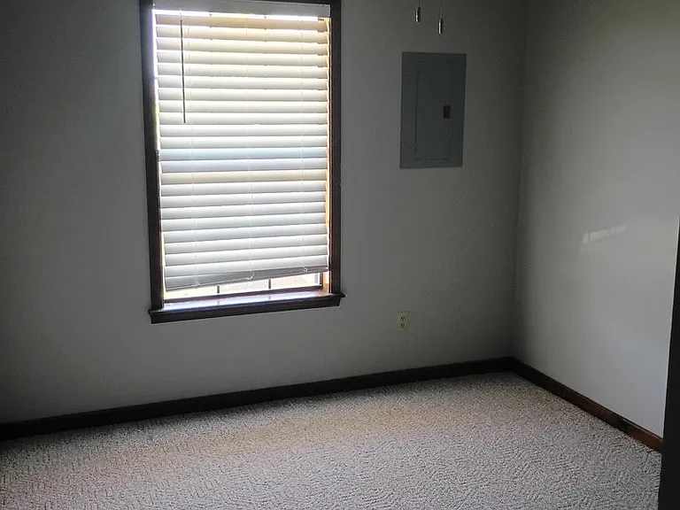 1400 Jacobs Ave — Photo 7