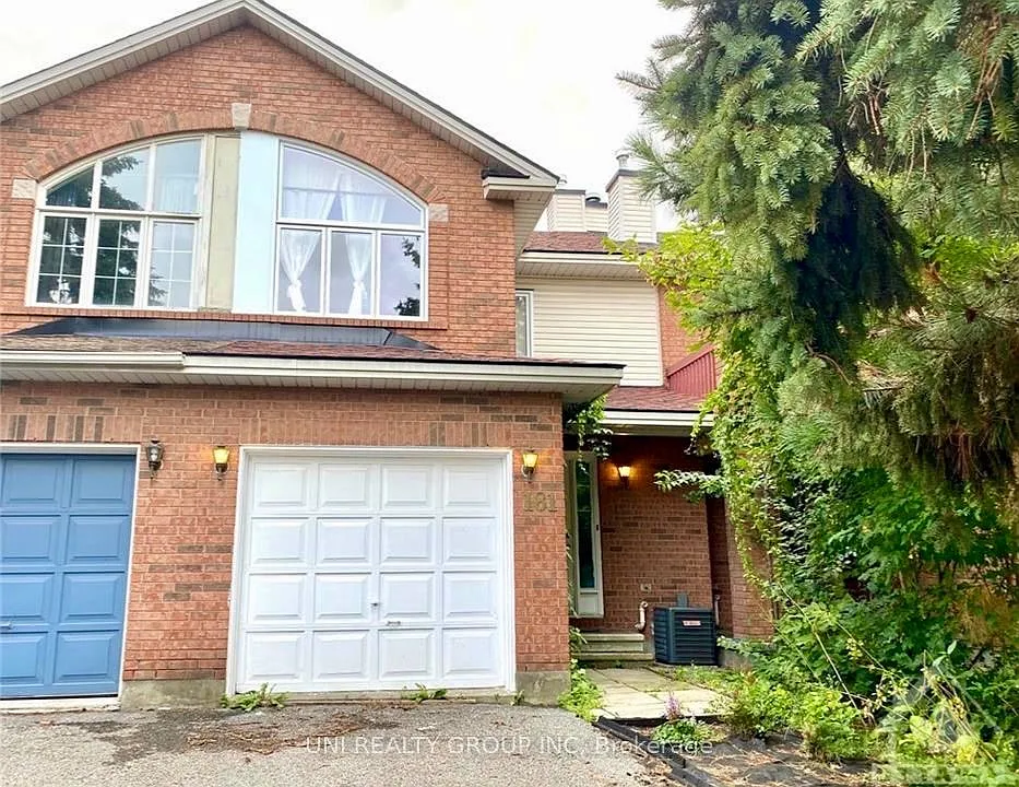 181 Thornbury Cres