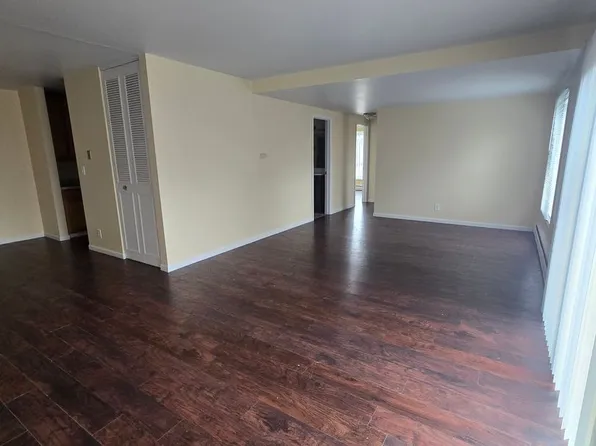 Mulford Park Apartments