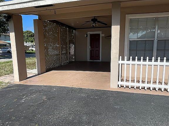3rd image of 3450 NE 10th Ter
