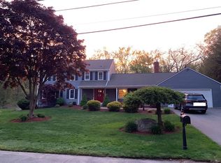 91 Countryside Dr, Cumberland, RI 02864