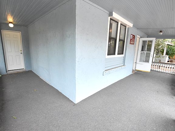 2nd image of 2927 Broadway St APT 1