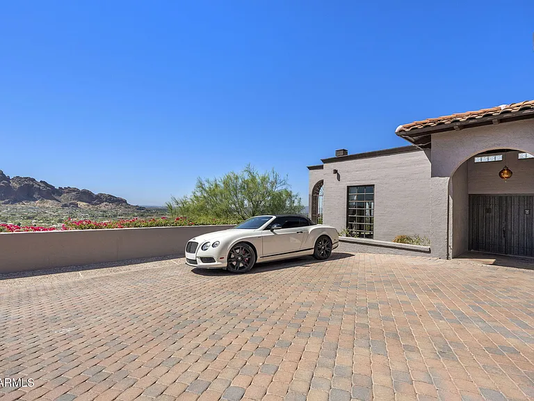 6900 N Highlands Dr — Photo 5